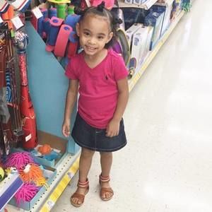 Meet your Posher, Kay